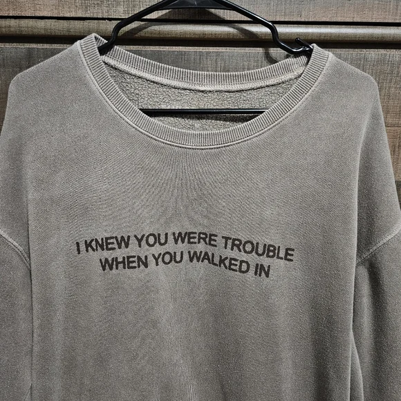 RED (Taylor's Version) Urban Outfitters Crewneck - Picture 1 of 16